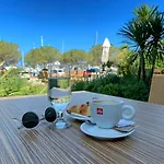 Apartment Bonita Houseboat *