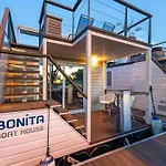 Bonita Houseboat Apartment