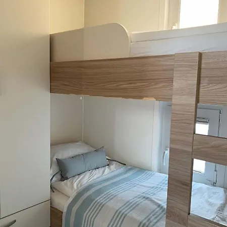 Apartment Bonita Houseboat Portoroz