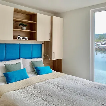 Bonita Houseboat Lägenhet