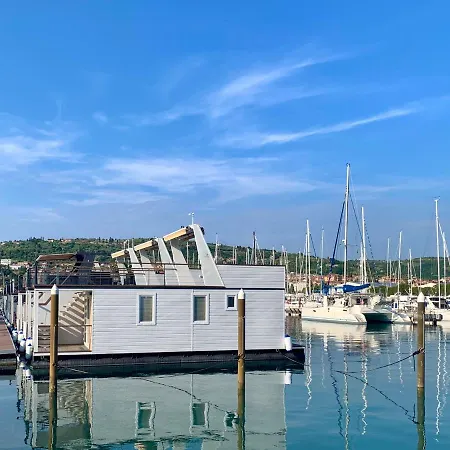 Bonita Houseboat דירה *