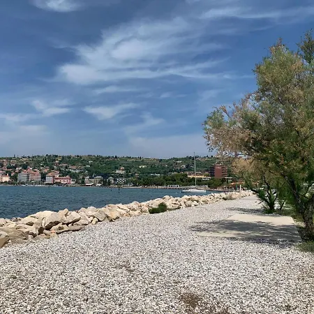 Bonita Houseboat דירה