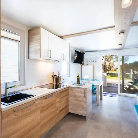 Bonita Houseboat Portorose