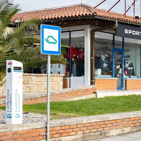 Bonita Houseboat Apartament *