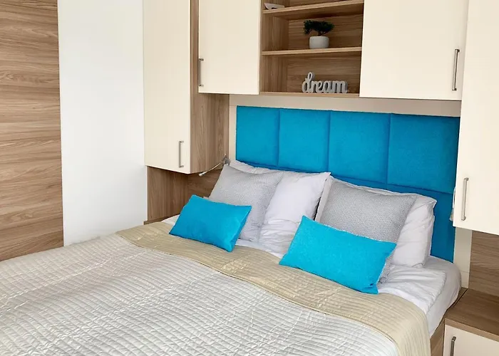 Apartament Bonita Houseboat *