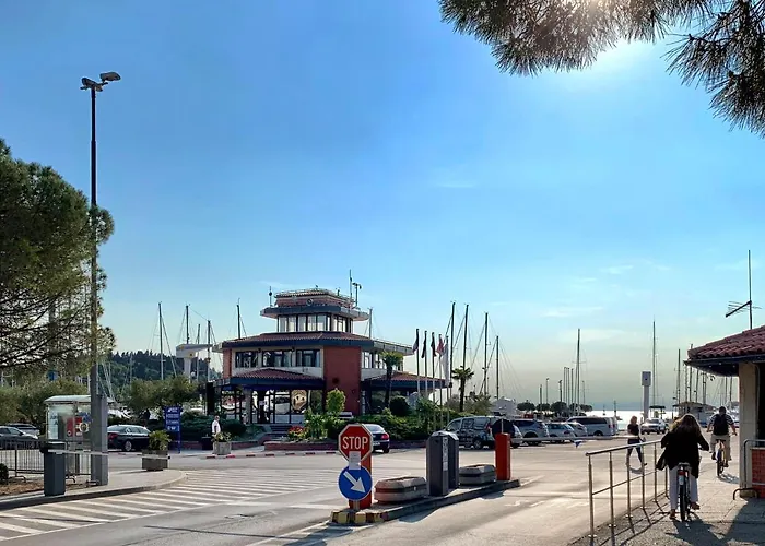 Apartament Bonita Houseboat *