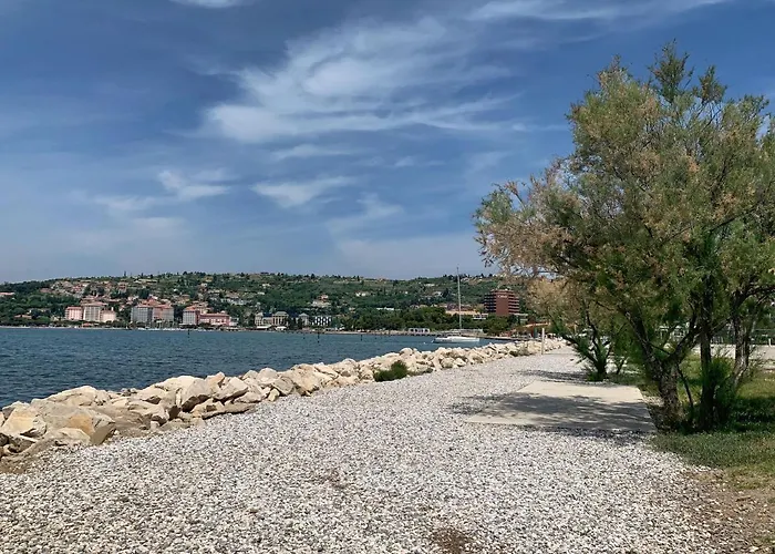 Bonita Houseboat Apartament