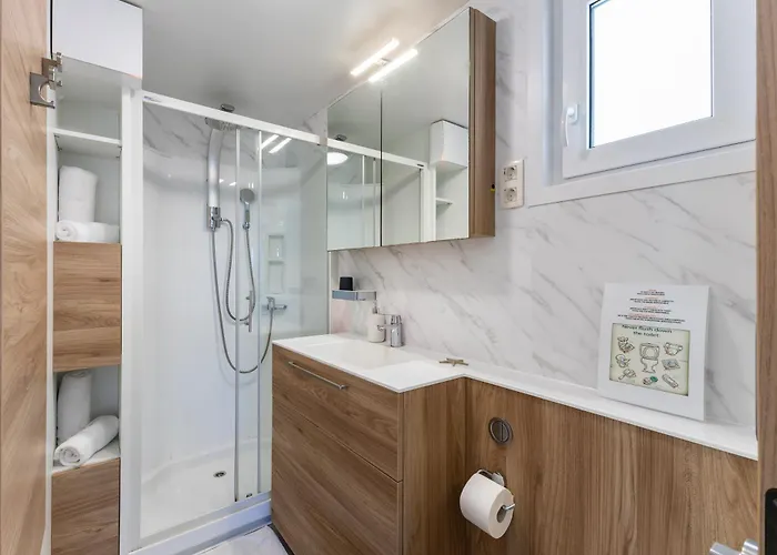 Bonita Houseboat Daire