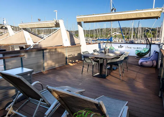 Bonita Houseboat * 포르토로즈