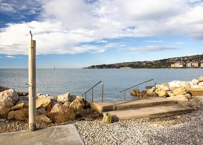 Bonita Houseboat 포르토로즈